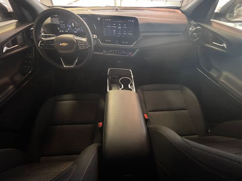 Used 2025 Chevrolet Equinox LT image 32