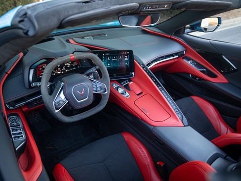 Used 2024 Chevrolet Corvette Stingray Premium Conv w/ 3LT image 28