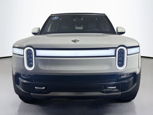 Used 2024 Rivian R1S Adventure image 3