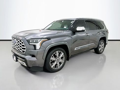 Used 2023 Toyota Sequoia Capstone AWD/4WD image 3