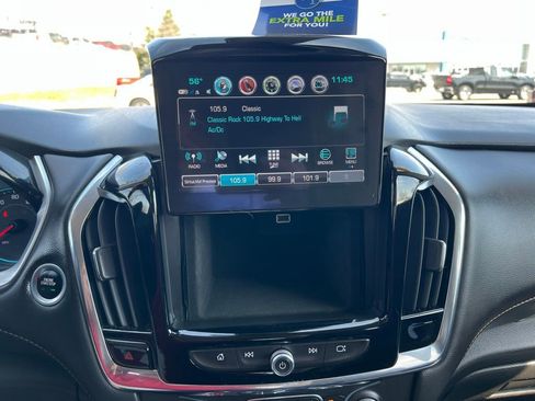 Used 2018 Chevrolet Traverse LT image 37