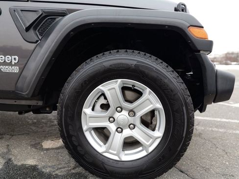 Used 2019 Jeep Wrangler Unlimited Sport S image 12