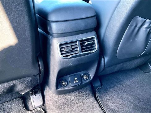 Used 2022 Hyundai Santa Fe Calligraphy image 31