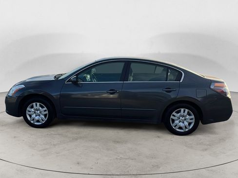Used 2011 Nissan Altima 2.5 S image 3