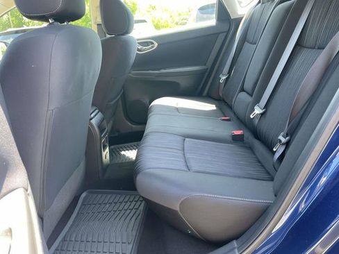 Used 2018 Nissan Sentra SV FWD image 11