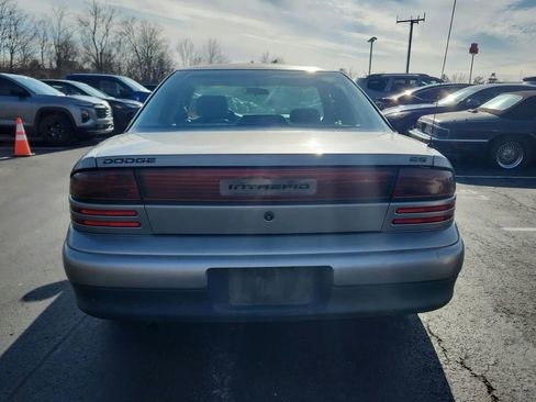 Used 1995 Dodge Intrepid ES image 3
