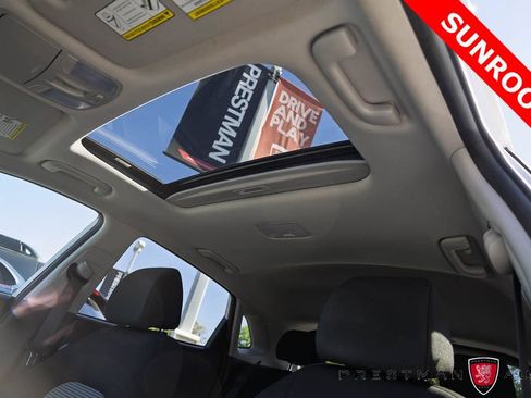Used 2021 Hyundai Kona SEL Plus w/ Cargo Package AWD/4WD image 7