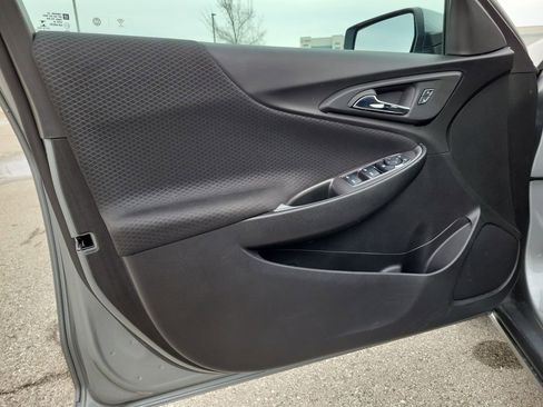 Used 2025 Chevrolet Malibu LT image 16