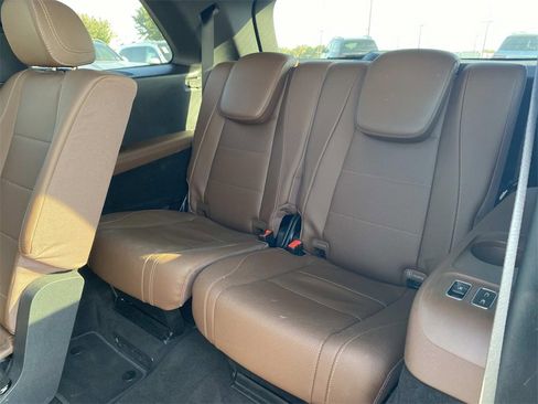 Used 2024 Mercedes-Benz GLS 450 4MATIC image 26