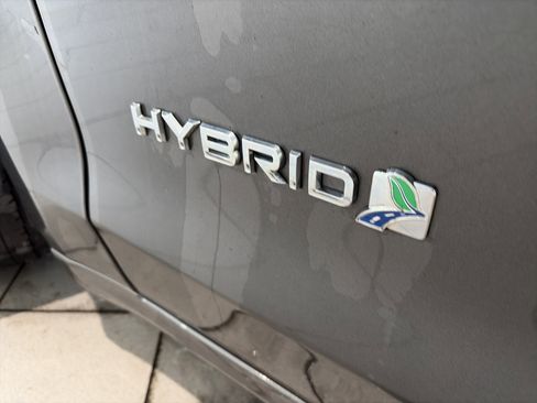 Used 2017 Ford Fusion SE image 8