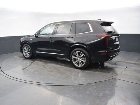 Used 2024 Cadillac XT6 Premium Luxury w/ Technology Package image 3