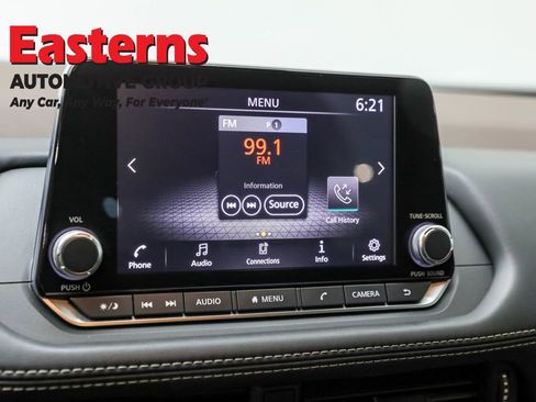 Used 2021 Nissan Rogue S image 19