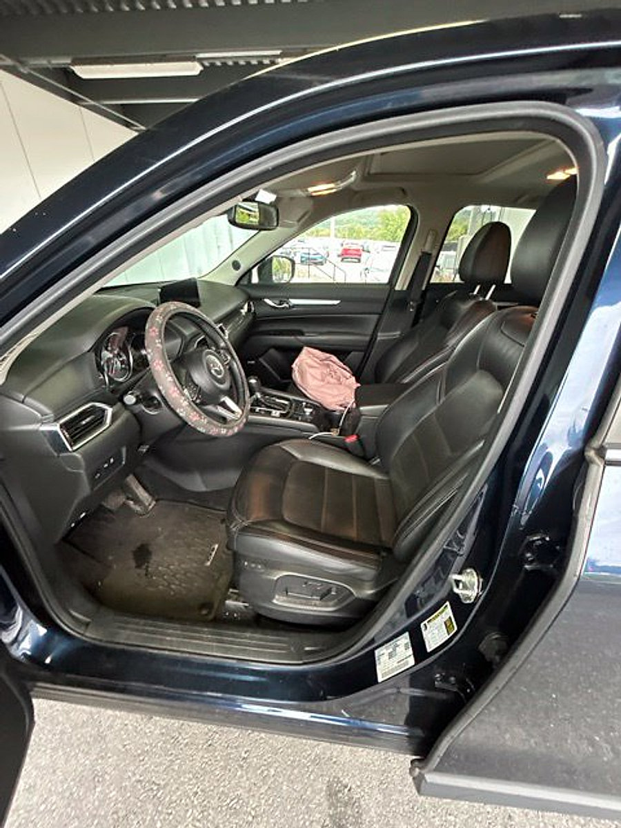 Used 2021 MAZDA CX-5 Touring w/ Touring Preferred SV Package AWD/4WD image 3