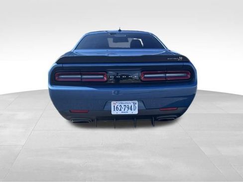 Used 2021 Dodge Challenger R/T Scat Pack RWD image 11