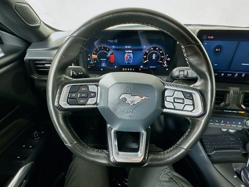 Used 2024 Ford Mustang Convertible RWD image 11