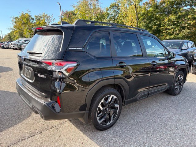Used 2025 Subaru Forester Limited AWD/4WD image 5