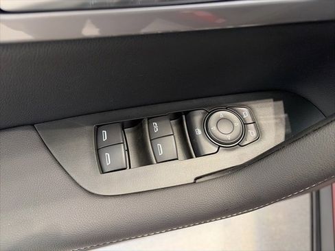 New 2025 Chevrolet Blazer LT w/ Convenience Package image 9