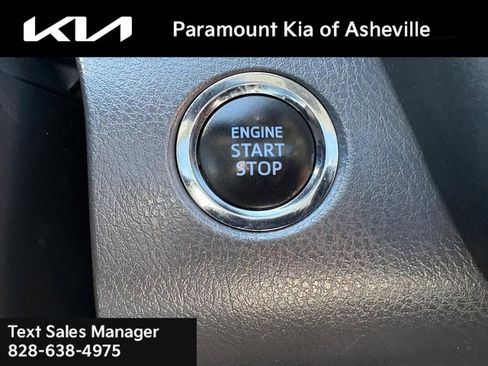 Used 2019 Toyota Camry SE w/ Audio Package image 13