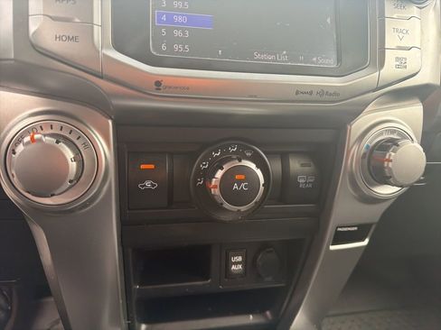 Used 2017 Toyota 4Runner SR5 image 46