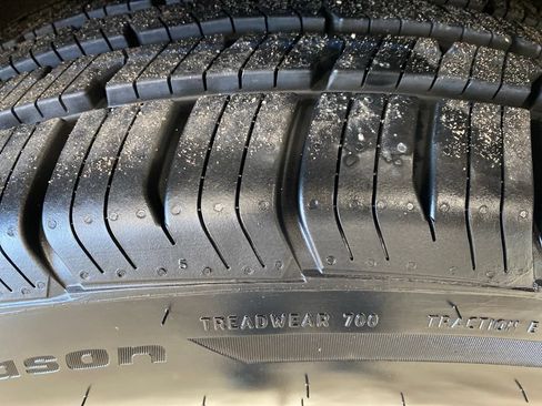 Used 2024 Cadillac XT6 Luxury w/ LPO, Floor Liner Package AWD/4WD image 13