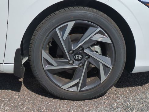 New 2025 Hyundai Elantra SEL w/ Cargo Package image 11