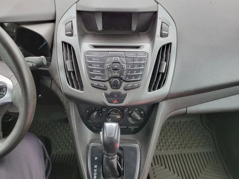 Used 2018 Ford Transit Connect XL image 8