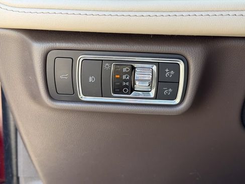 Used 2020 Lincoln Aviator Reserve w/ Equipment Group 202A AWD/4WD image 9