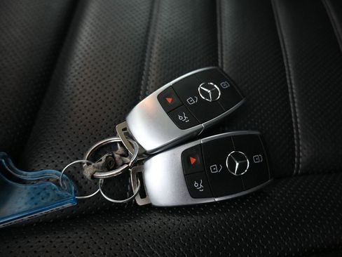 Used 2020 Mercedes-Benz GLC 43 AMG 4MATIC image 64