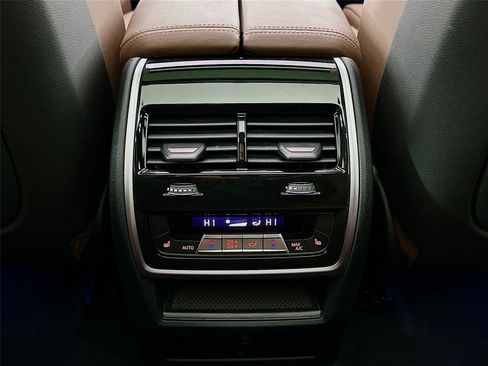 Certified 2022 BMW X5 xDrive45e w/ Executive Package image 26