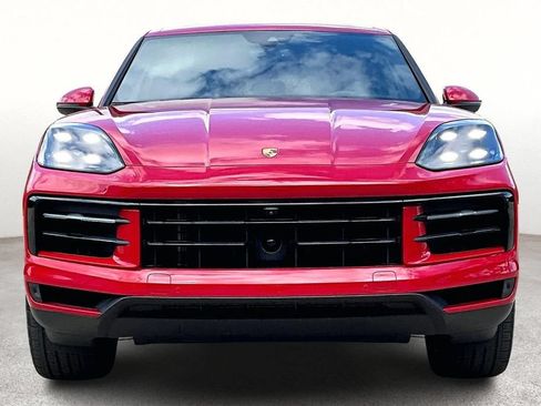 Used 2024 Porsche Cayenne AWD/4WD image 4