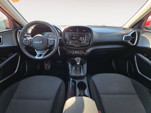 Used 2023 Kia Soul LX w/ Option Group 015 image 10