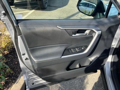 Certified 2025 Toyota RAV4 SE AWD/4WD image 10