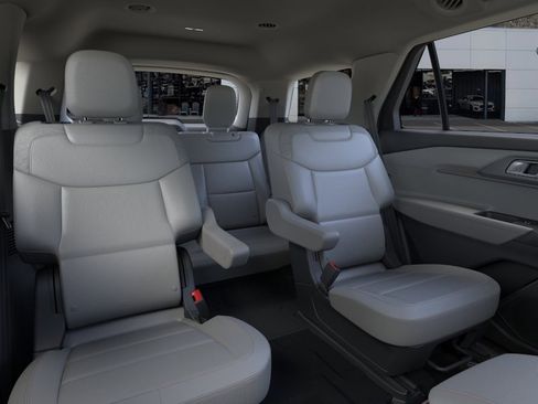 New 2026 Ford Explorer Active w/ Active Comfort Package RWD image 11