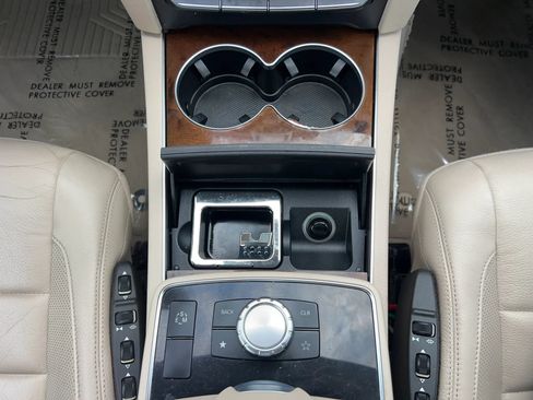 Used 2014 Mercedes-Benz E 350 4MATIC Coupe image 24