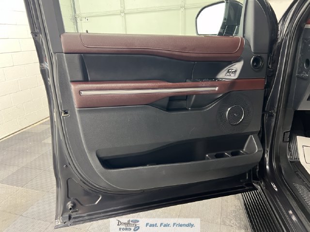 Used 2024 Ford Expedition Max Limited RWD image 24