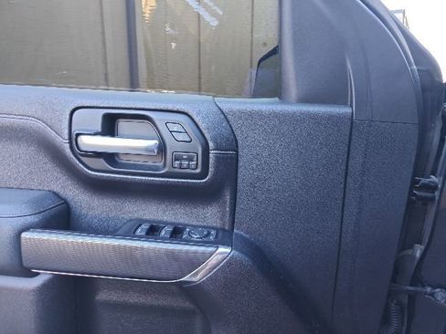 Used 2019 GMC Sierra 1500 AT4 w/ AT4 Premium Package image 10