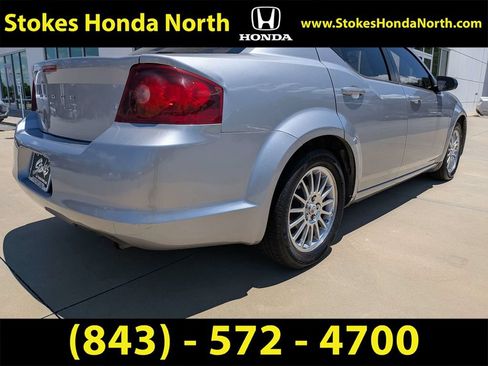 Used 2014 Dodge Avenger SE FWD image 4