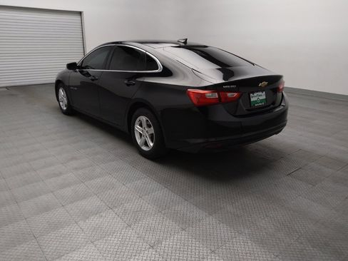 Used 2021 Chevrolet Malibu LS FWD image 5