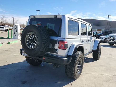 Used 2024 Jeep Wrangler Rubicon 392 image 3