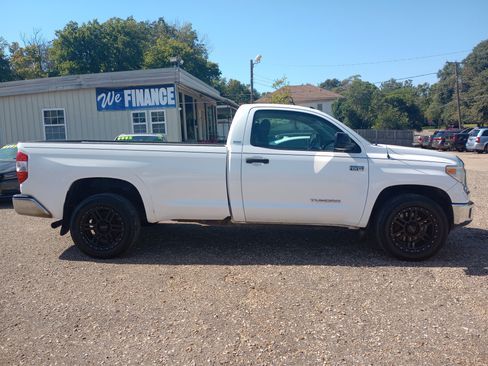 Used 2014 Toyota Tundra SR RWD image 8