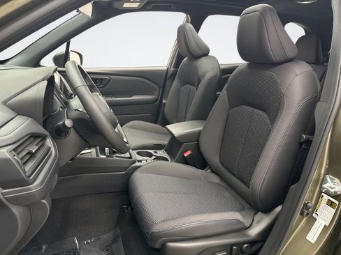 Used 2025 Subaru Forester Premium AWD/4WD image 11