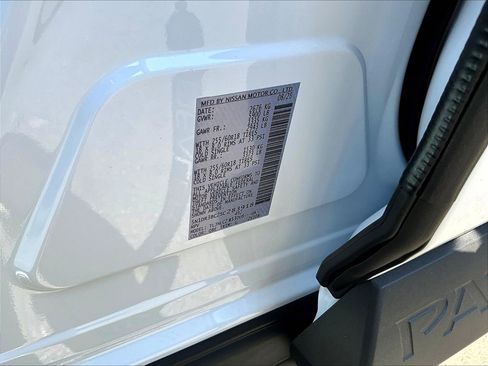 New 2025 Nissan Pathfinder SV w/ Black Appearance Package image 13