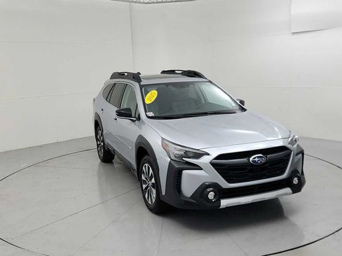 Certified 2025 Subaru Outback Limited w/ Popular Package #2 AWD/4WD image 2