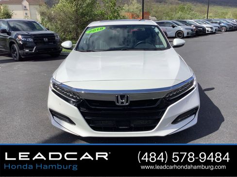 Used 2018 Honda Accord Touring image 10