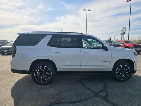 Used 2025 Chevrolet Tahoe RST w/ Comfort Package AWD/4WD image 4