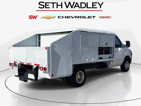 Used 2011 Ford E-450 and Econoline 450 Super Duty image 7