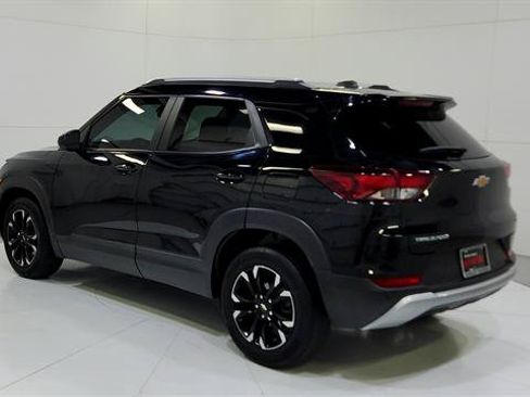 Used 2023 Chevrolet TrailBlazer LT w/ Convenience Package FWD image 6