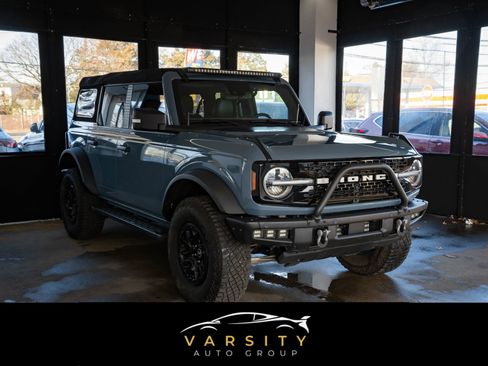 Used 2022 Ford Bronco Wildtrak image 3