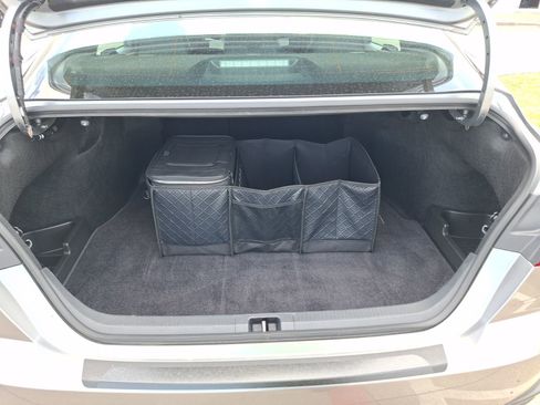 Used 2025 Toyota Camry SE w/ Convenience Package image 36