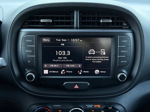 Used 2024 Kia Soul LX w/ Option Group 015 FWD image 34